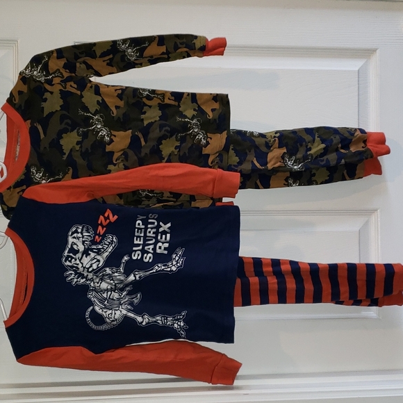 4 piece boys dinosaur pajama set NWOT - Picture 1 of 6